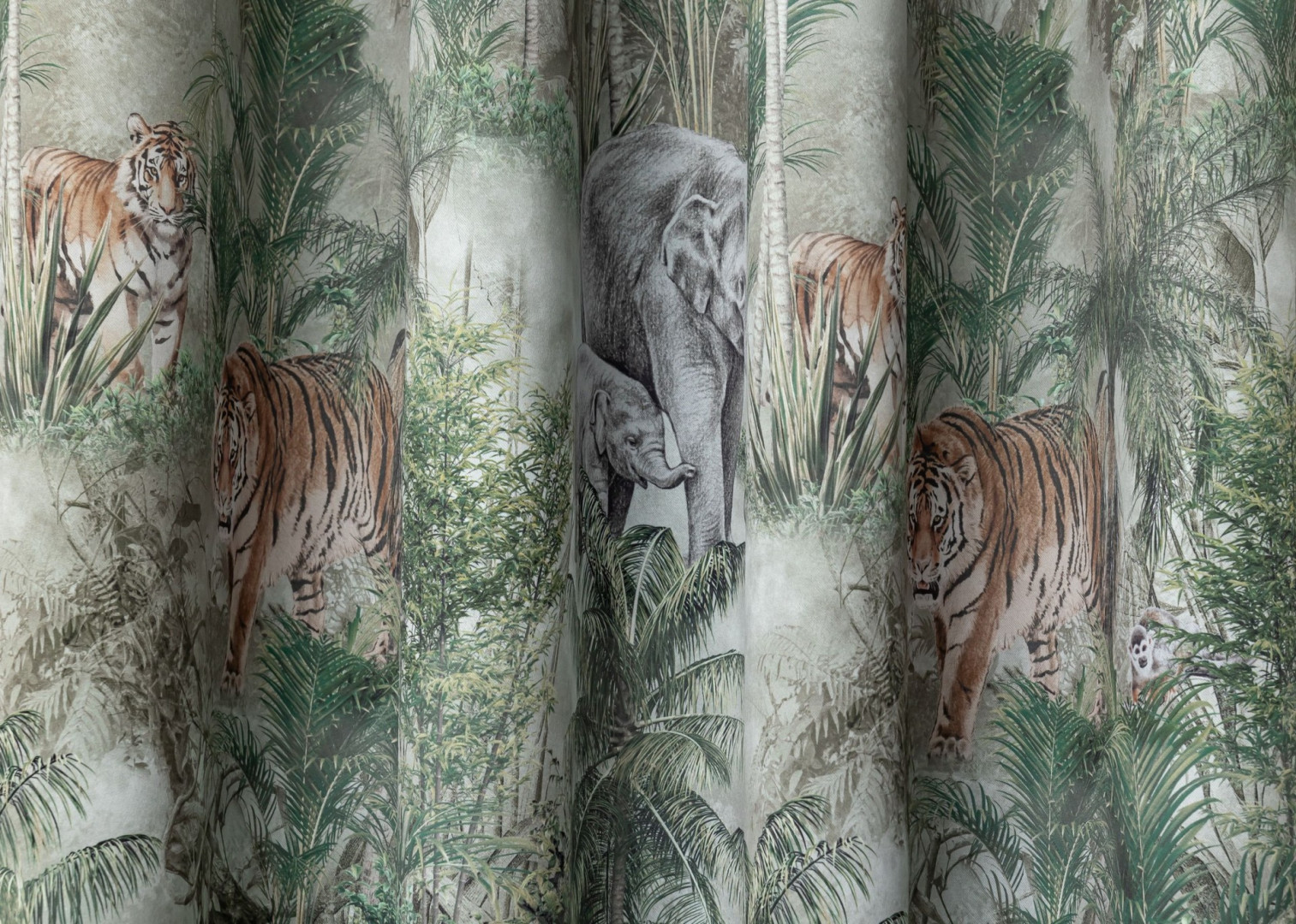 Laguna Safari állatmintás dim out függöny 145 cm - 02