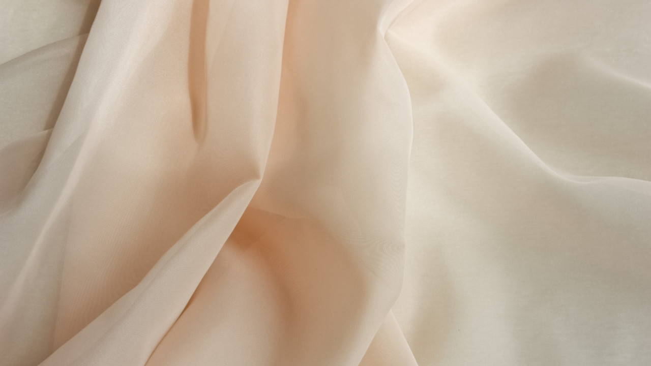 Fényáteresztők – Anyagismereti minikalauz a tökéletes függöny kiválasztásához